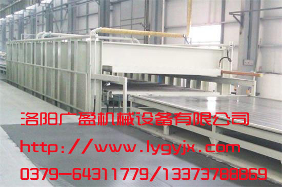 1575340231984578.jpg 冷藏車廂板熱壓機   水印.jpg